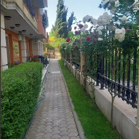 Апарт-Хотел Поморие Резиденс דירה